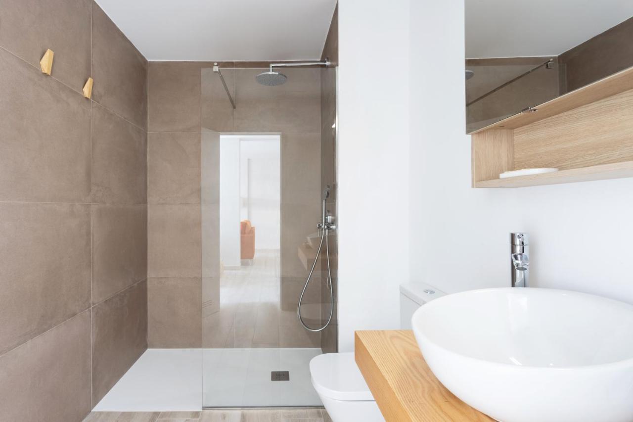 New 140M2 Loft-Style Flat At Town Heart, 3 Beaches Close Casa Leon El Medano  Exterior photo